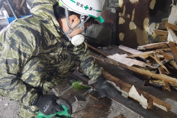 解体作業